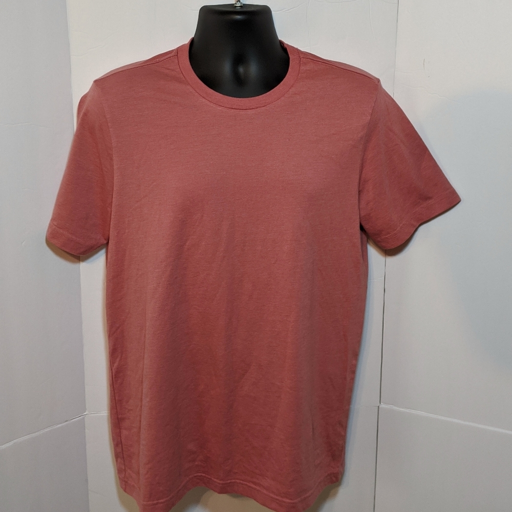 St John's Bay Men's T -Shirt  Medium